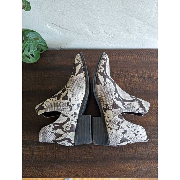 Madden Girl G-Nite Snake Skin Print Ankle Boots - Size 7.5 - Picture 5 of 8